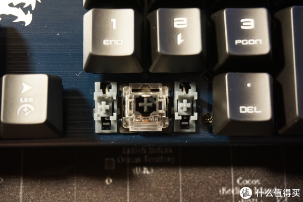 159元真香！微星FORGE GK320 BLUE机械键盘，磁吸上盖+定制青轴，性价比小钢炮炸场！