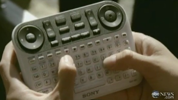 Google TV遥控器迎革新，双面太阳能加持，倒扣也能充电，续航焦虑彻底终结