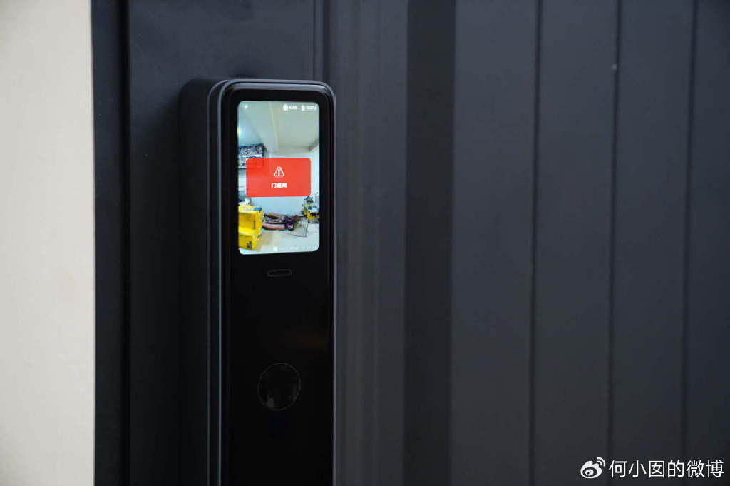 小米智能门锁M40预售开启,4.94英寸巨幕+AI双摄猫眼,3299元重塑居家安全体验! 小米智能门锁M40预售开启,4.94英寸巨幕+AI双摄猫眼,3299元重塑居家安全体验!