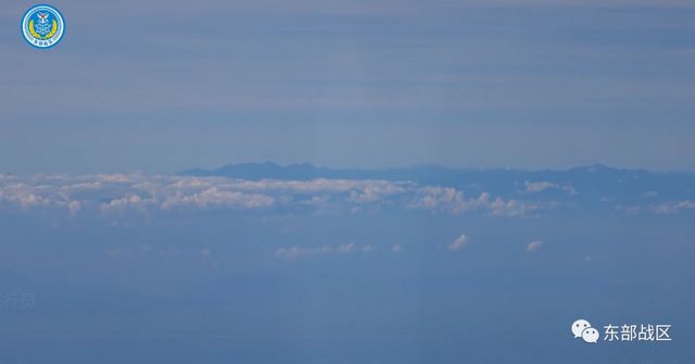 目视中央山脉，一名空军飞行员的赤子航迹