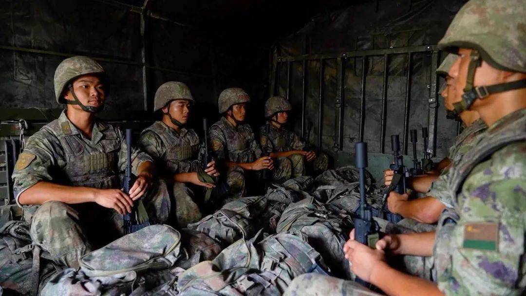 枕戈待旦，矢志打赢—解放军战士，已做好真打实打准备