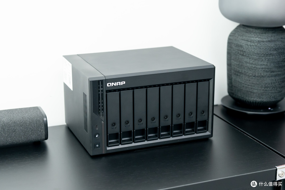 威联通 QuTShero hBSD加持！QuNAP QuNAS-605双2.5G六盘位NAS新品开售 3599元到手